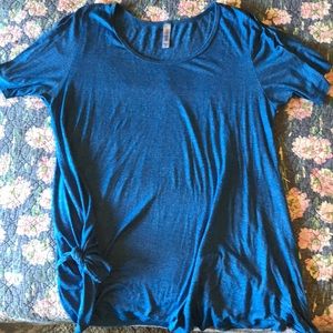 Size XL LuLaRoe Perfect T